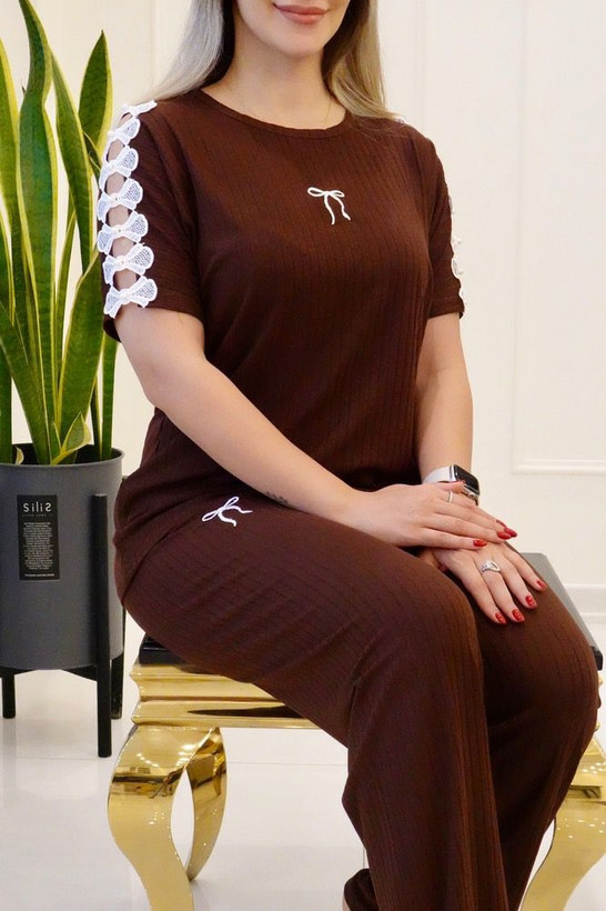 ست تیشرت شلوار آکاردئونی گیپوردار پاپیون